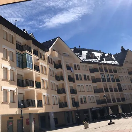 Atico Europa, Canfranc Estacion Exterior foto