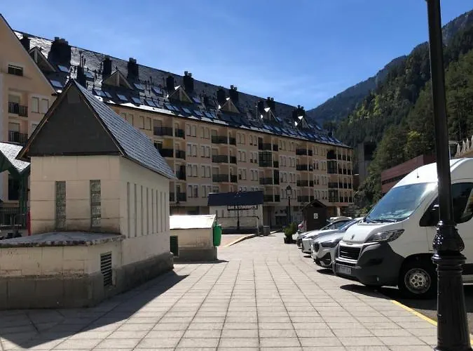 Atico Europa, Canfranc Estacion